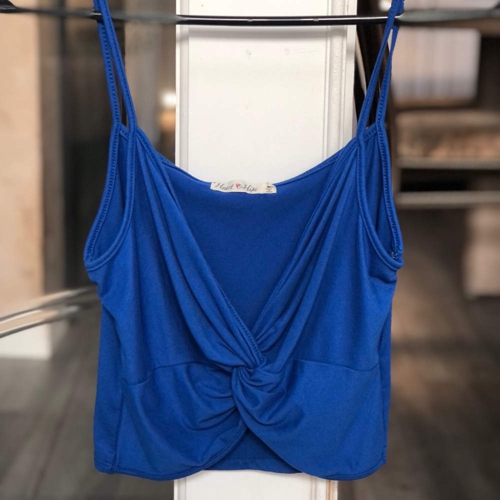 Pretty blue crop top 💙